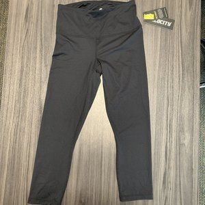 Velocity Women's High Waist Tummy Control Capri Legging (Black, S)